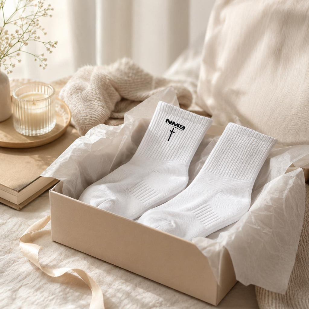 NM9 Low Socks | White