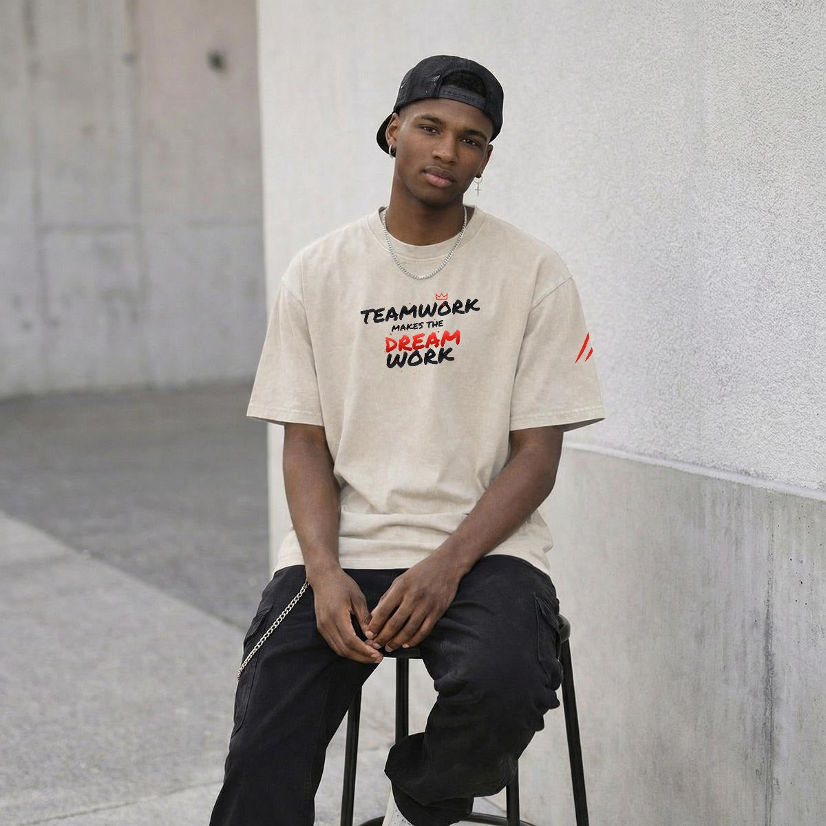 NM9 Heavyweight Tee | Teamwork Makes The Dream Work | Bone / Red